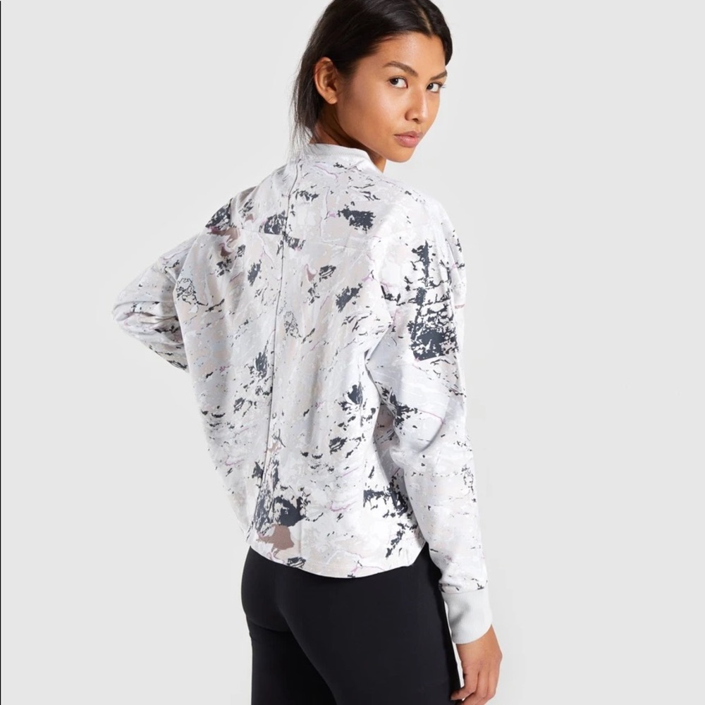 Gymshark Ori Sweater View 5
